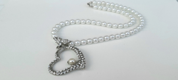 perlový náhrdelník